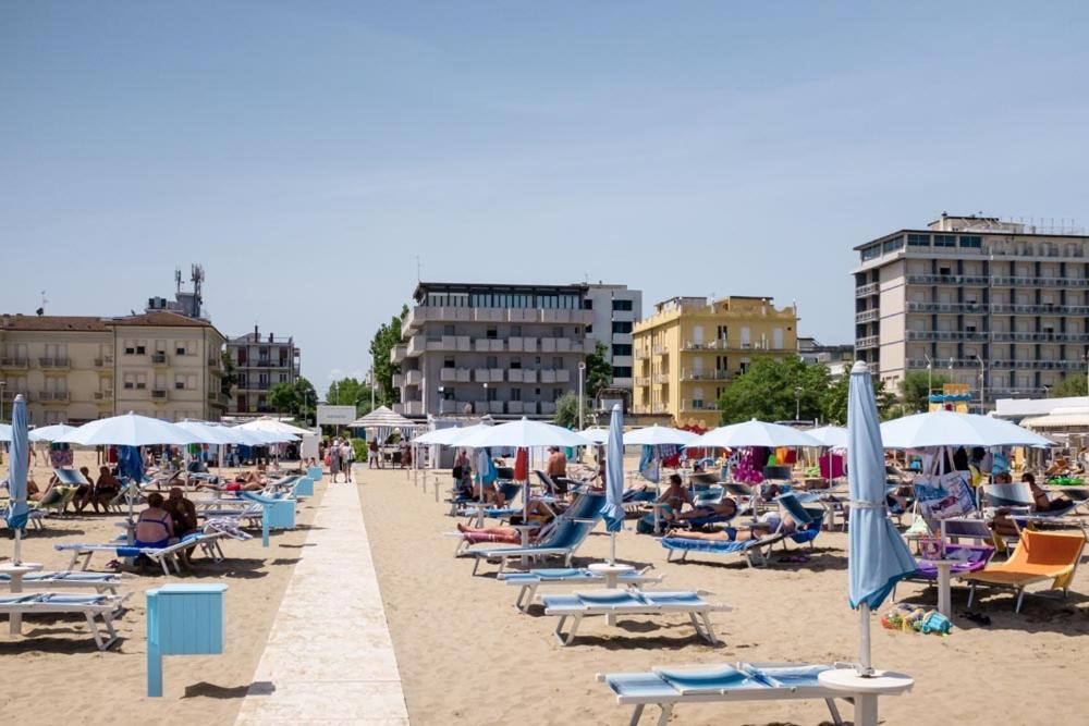 Hotel Giglio Rimini Exterior foto